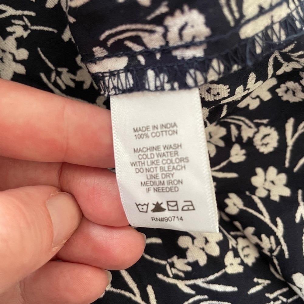 1.Slate Floral Puff Sleeve Dress - Picture 6 of 8